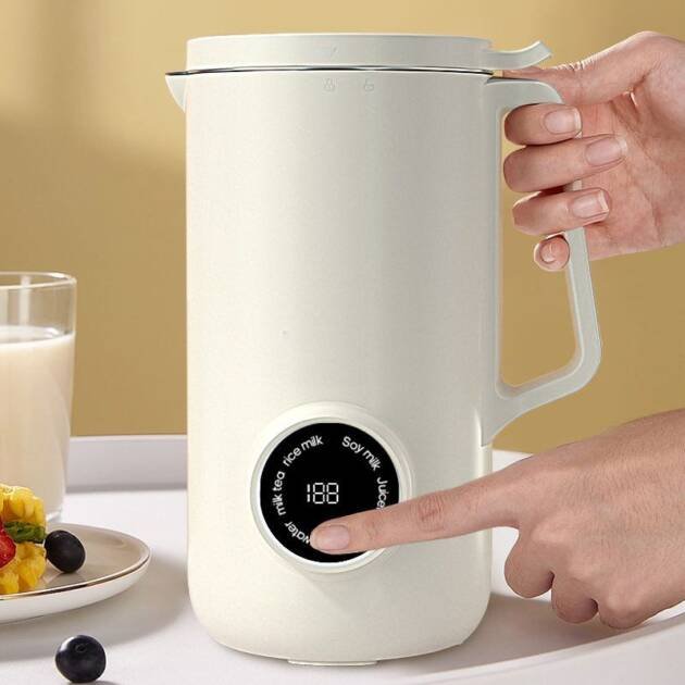 Non-Stick Hot and Cold Blender