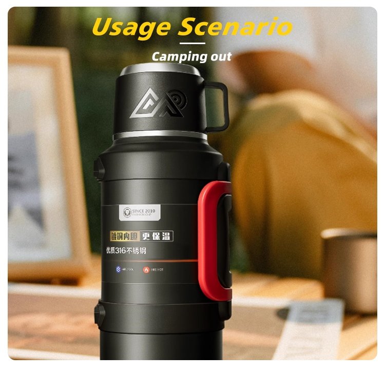 Leak-proof seal and rugged outdoor lid design