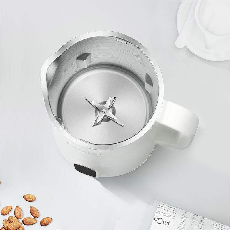 Quiet heating and blending base technology