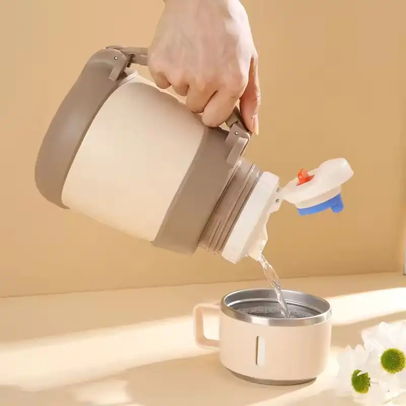 Large capacity stainless steel insulated cup